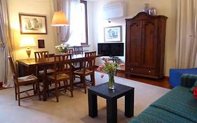 Santamaria Apartment